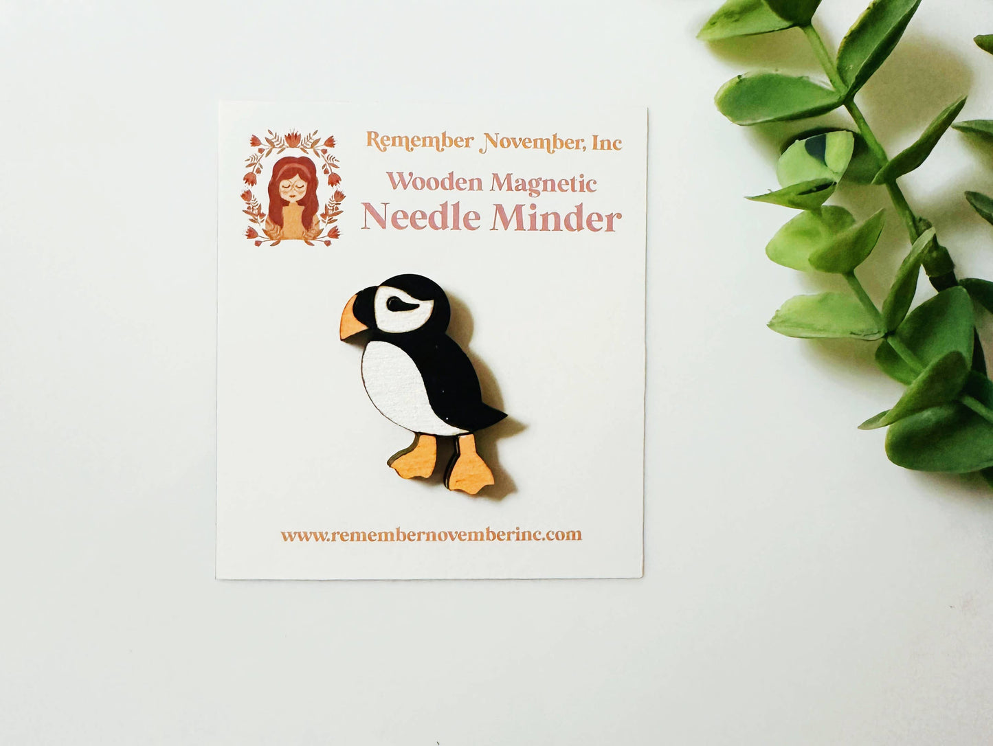 Remember November, Inc - Puffin Needle Minder, Wooden Magnetic, Christmas