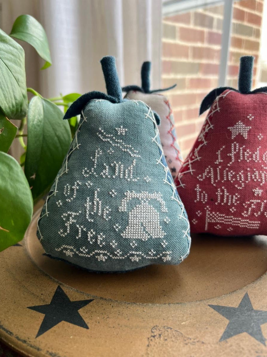 Market Exclusive!! NW-141 Patriotic Pears *Nashville Market Pre-Order*